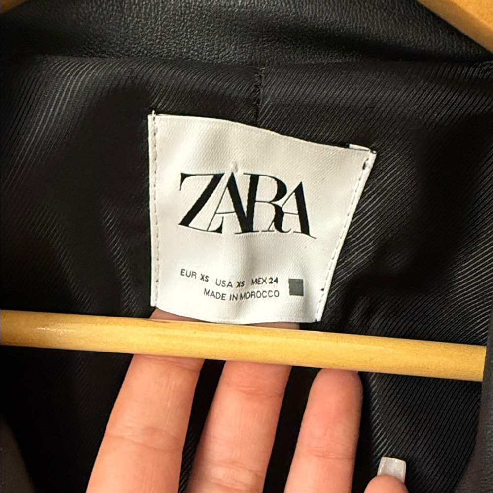 Zara Women’s Black Faux Leather Trench Coat Size XS - Picture 5 of 6